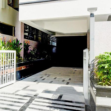 Townhouse Aarav Business Hotel ไฮเดอราบัด ภายนอก รูปภาพ