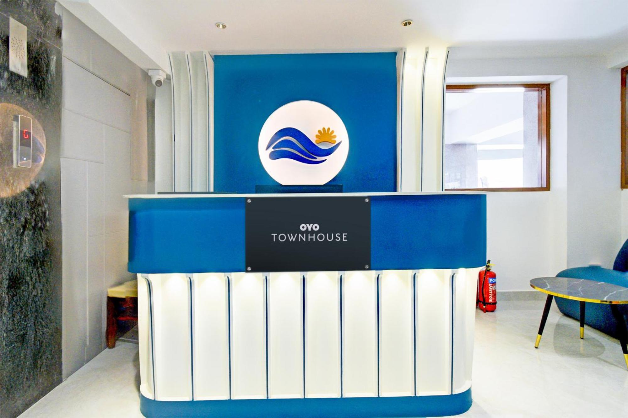Townhouse Aarav Business Hotel ไฮเดอราบัด ภายนอก รูปภาพ