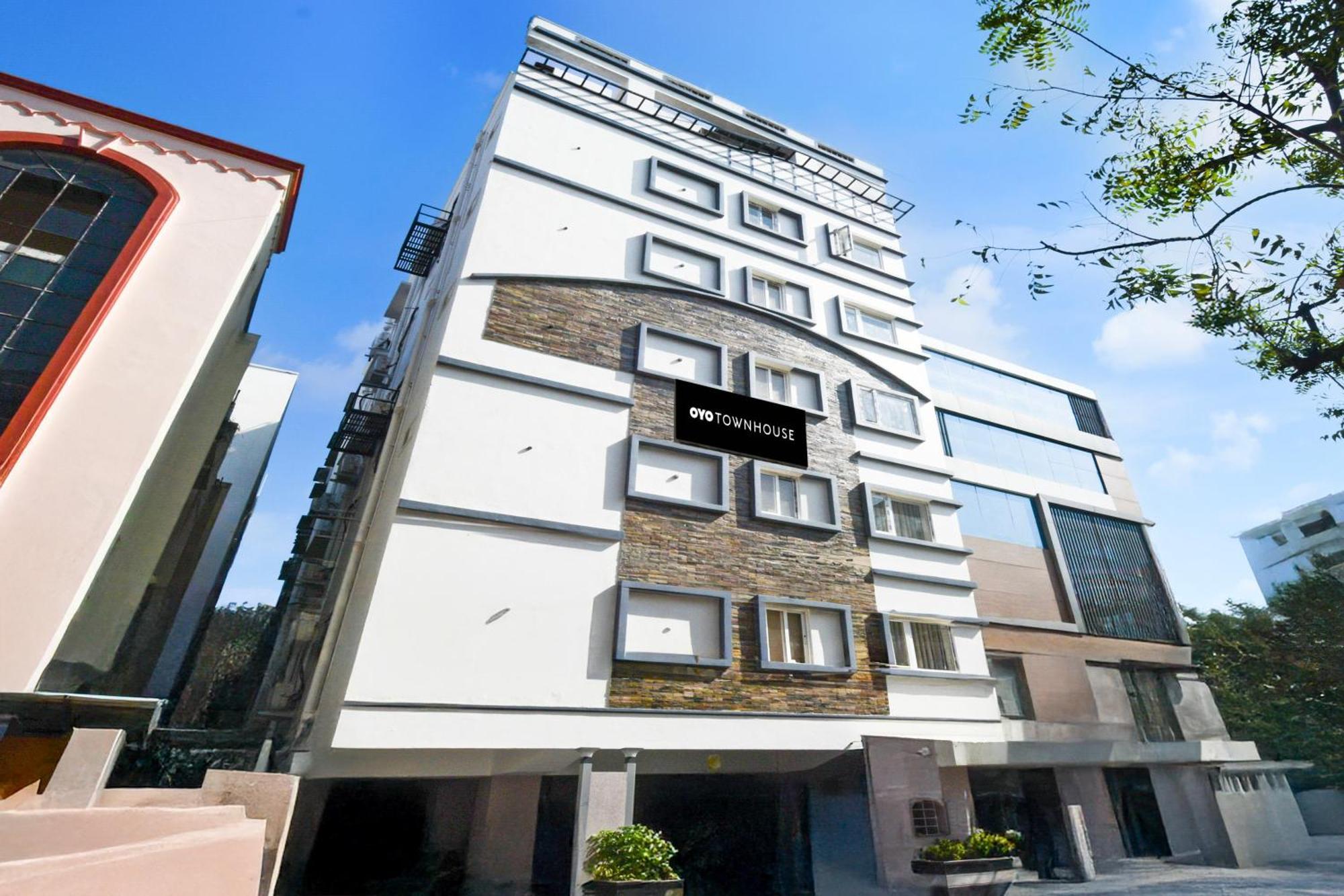 Townhouse Aarav Business Hotel ไฮเดอราบัด ภายนอก รูปภาพ