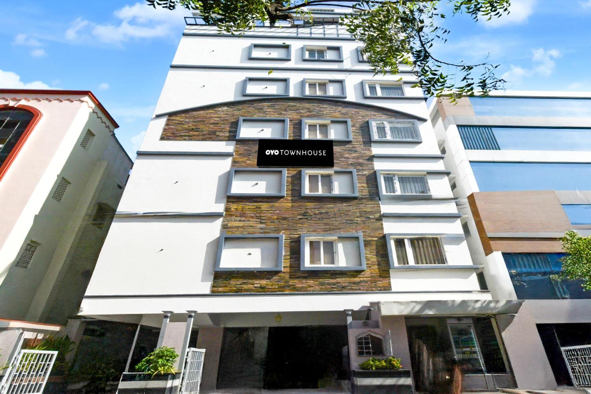 Townhouse Aarav Business Hotel ไฮเดอราบัด ภายนอก รูปภาพ