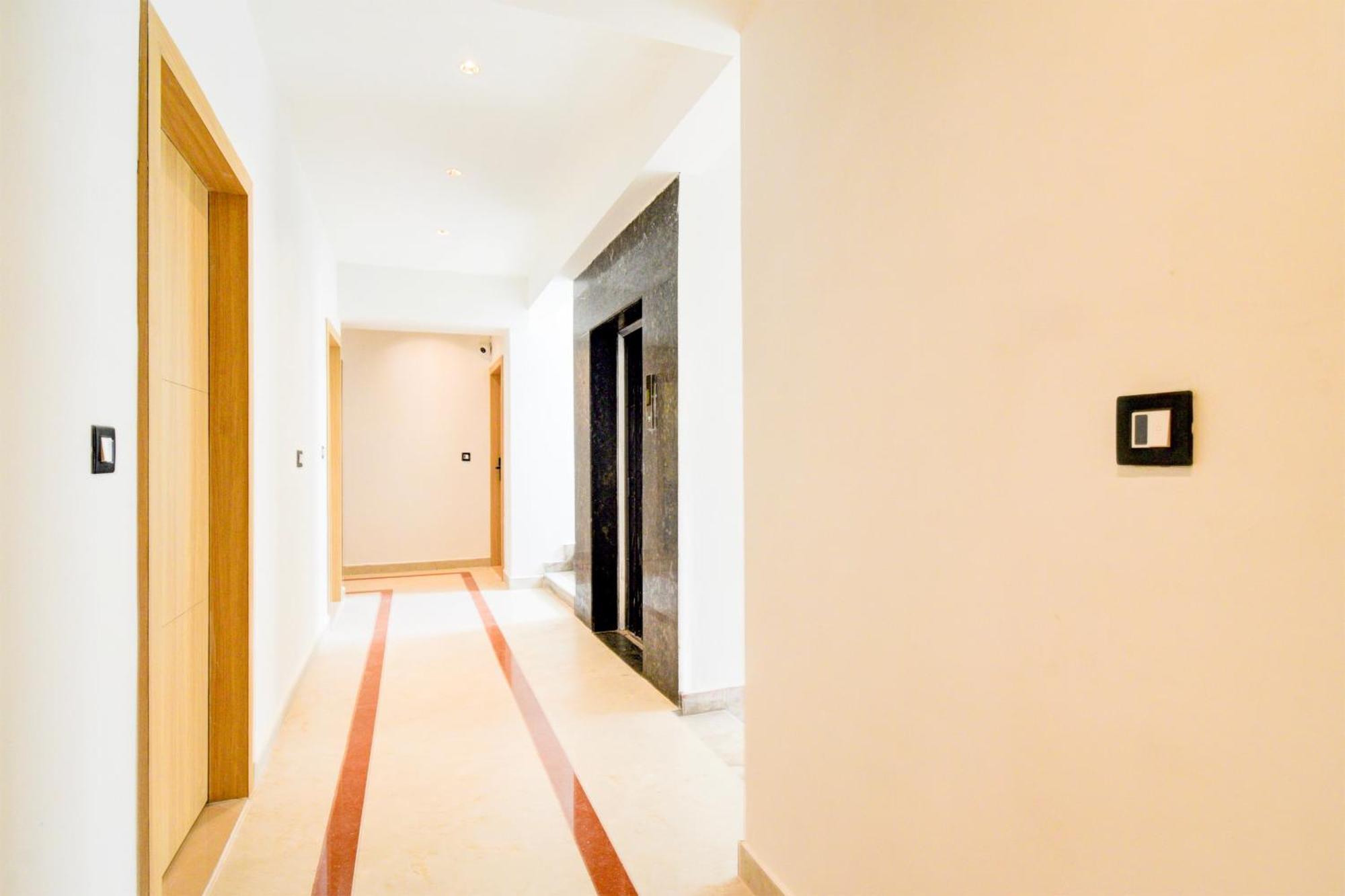Townhouse Aarav Business Hotel ไฮเดอราบัด ภายนอก รูปภาพ